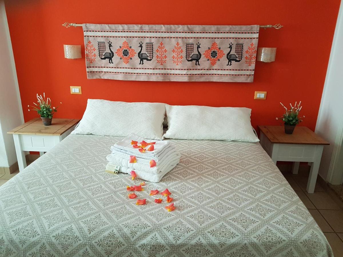 Il Piccolo Giardino Rooms & Breakfast Вилласимиус Экстерьер фото