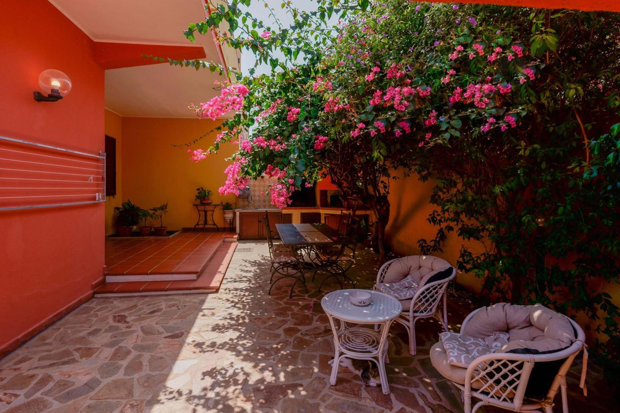 Il Piccolo Giardino Rooms & Breakfast Вилласимиус Экстерьер фото